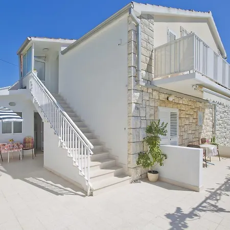 Prosperina Hvar